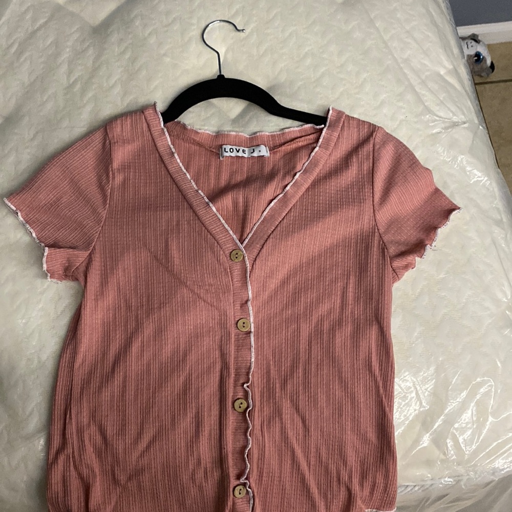 Love j small top